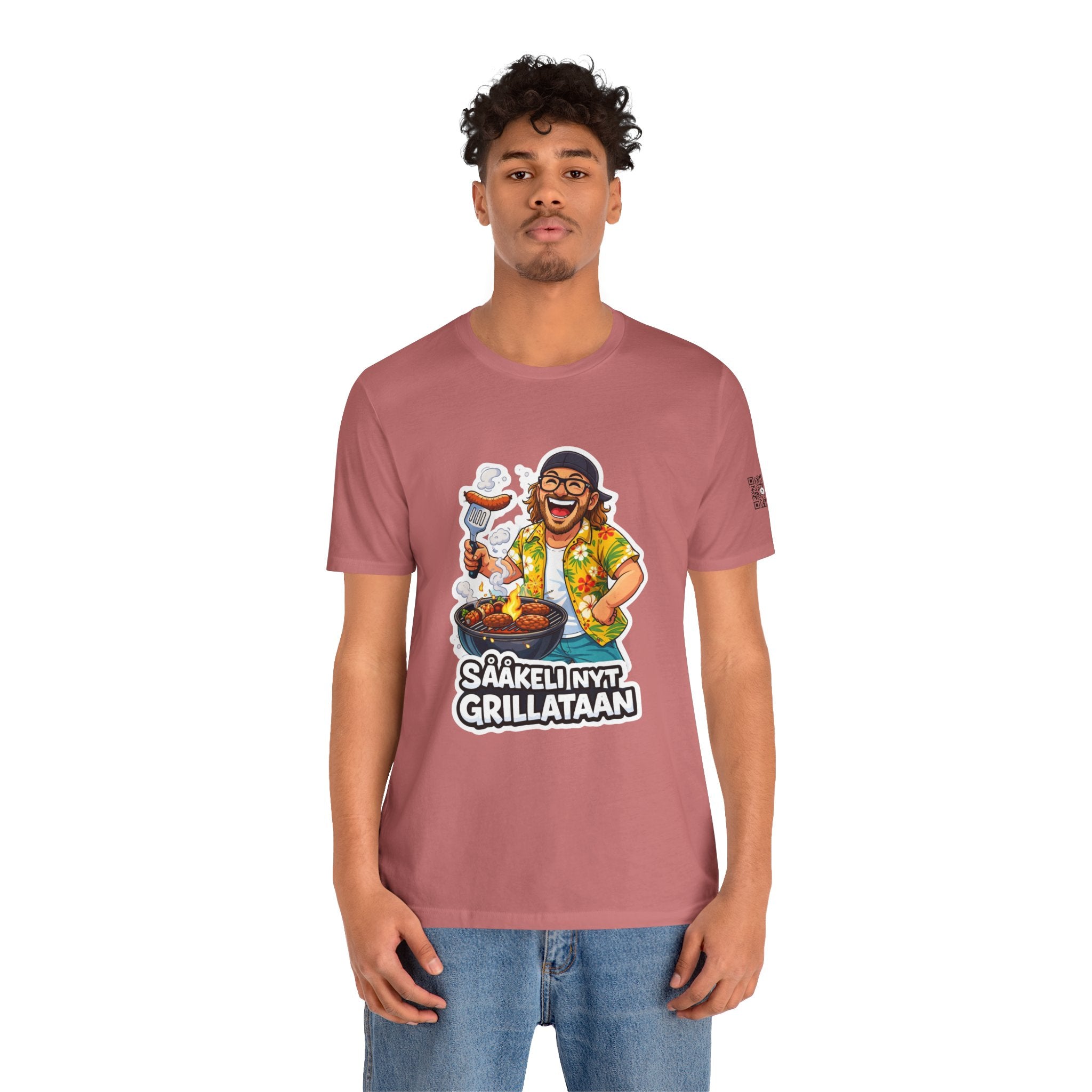Kaasukeisari “SÅÅKELI NYT GRILLATAAN” T-Shirt
