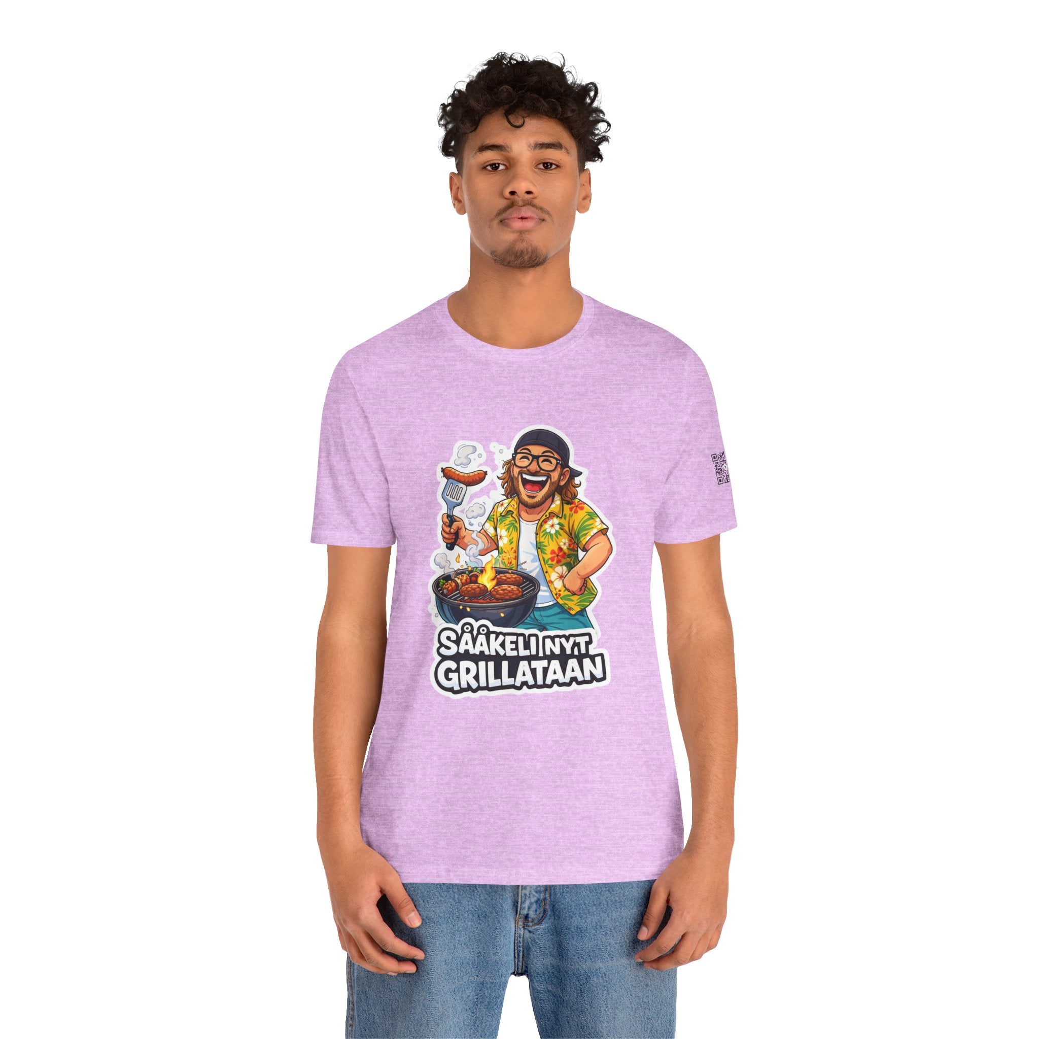Kaasukeisari “SÅÅKELI NYT GRILLATAAN” T-Shirt