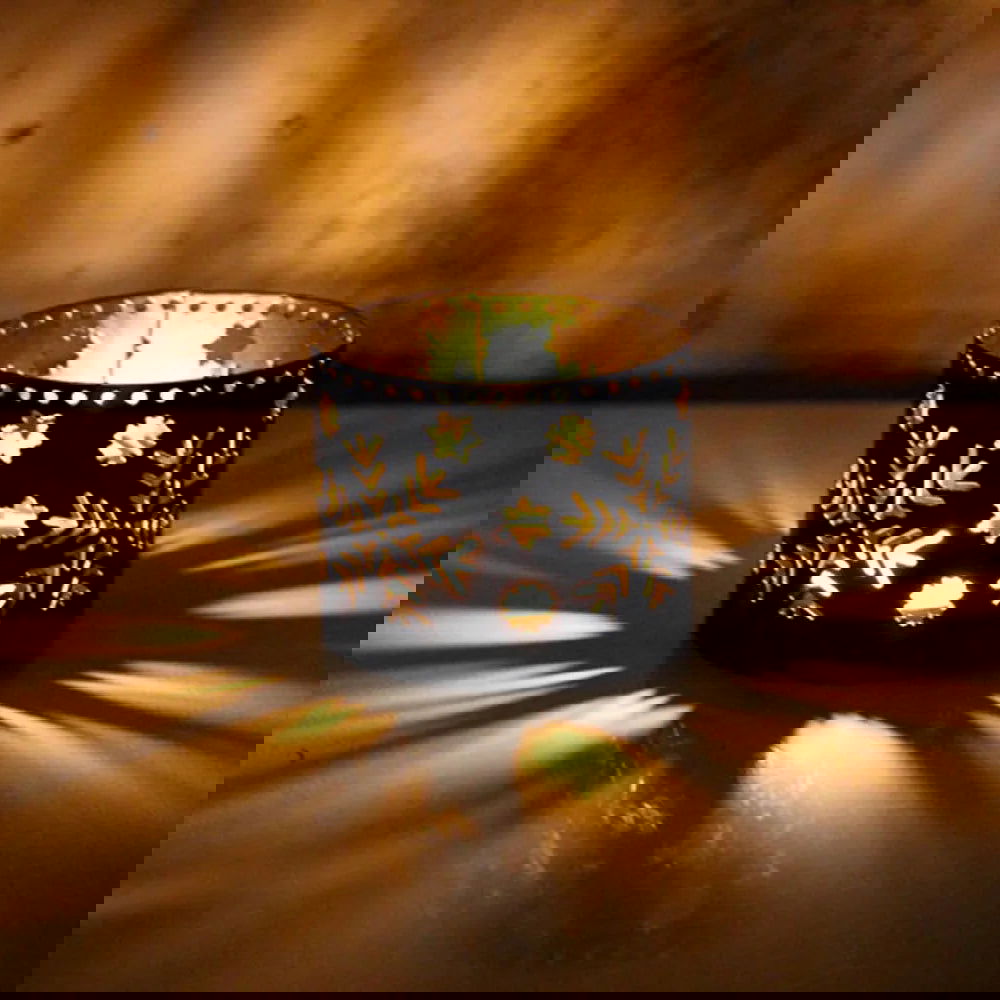 Christmas Hollow Candle Holder - Festive Candleholder for Home & Party Decor - candletown.net