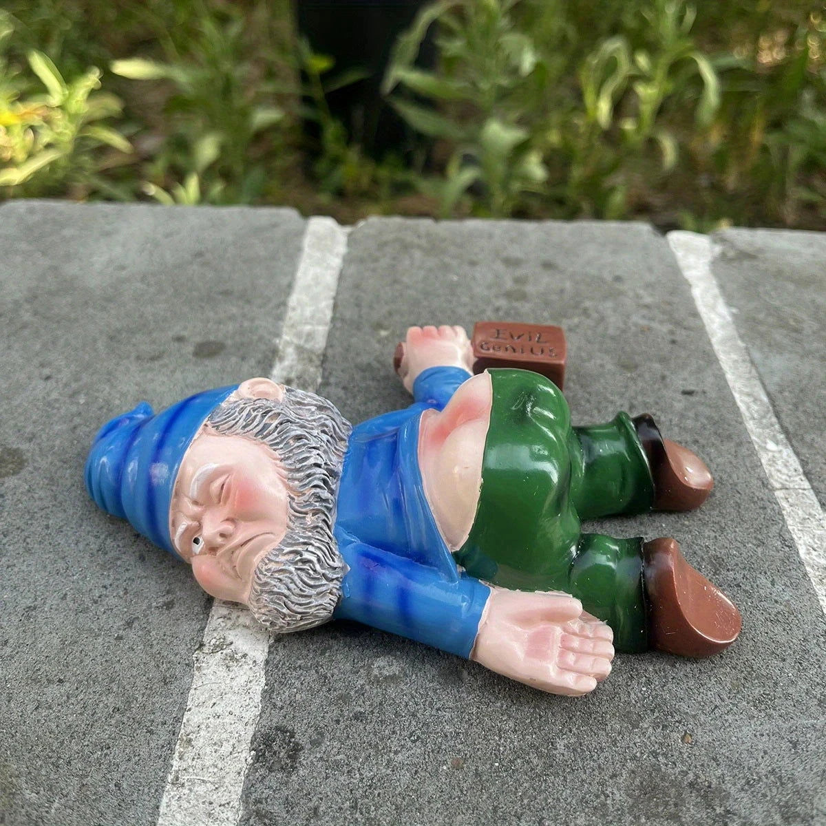 Drunken Garden Gnome Statue - candletown.net