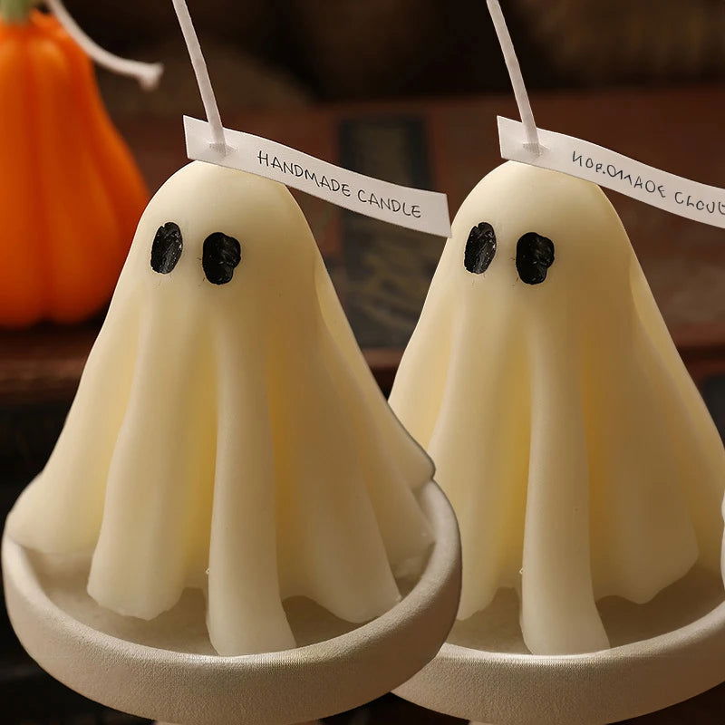 Handcrafted Halloween Ghost Scented Candle - Lavender Aroma Festive Decor - candletown.net