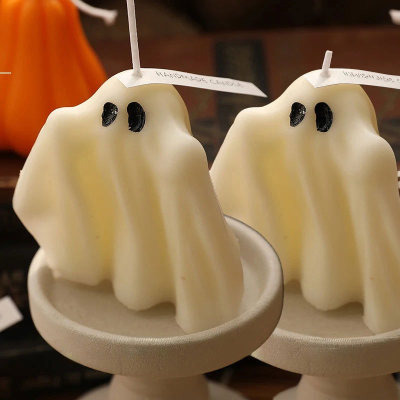Handcrafted Halloween Ghost Scented Candle - Lavender Aroma Festive Decor - candletown.net