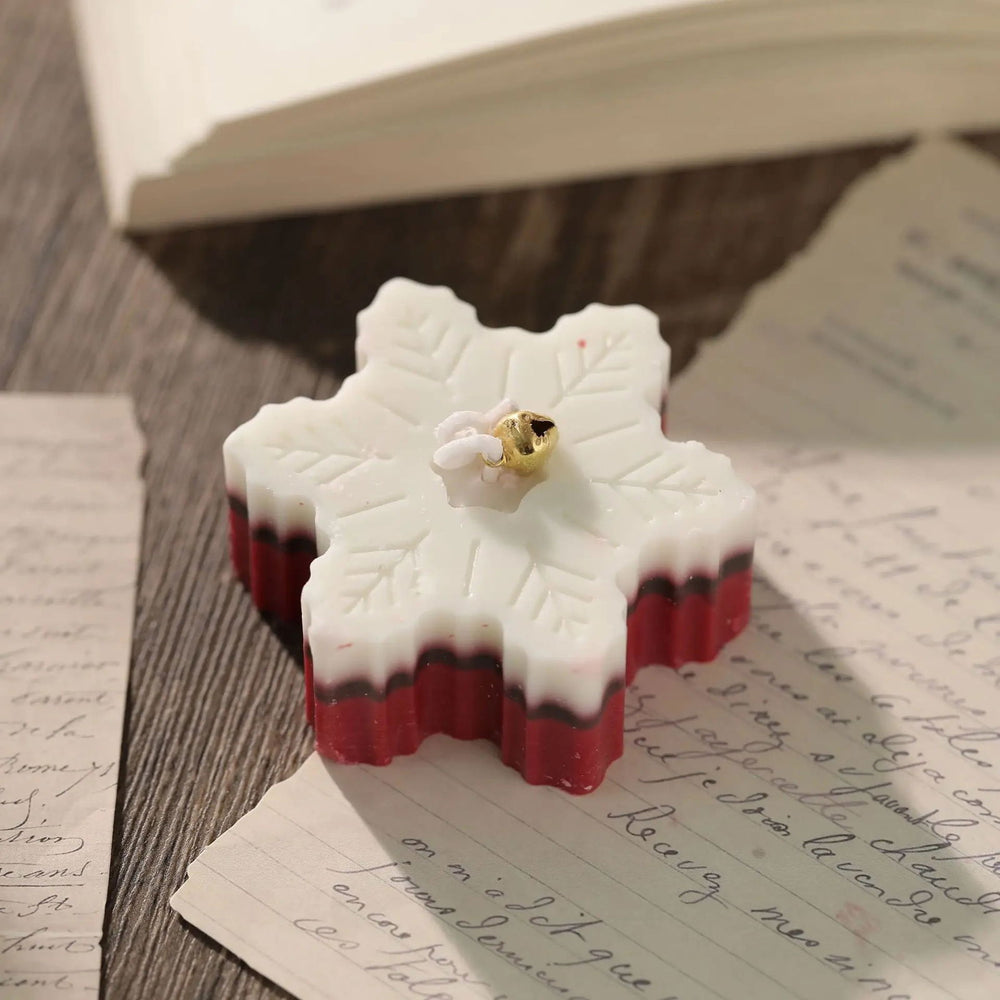 Holiday Shaped Scented Soy Wax Candles - Elegant and Festive Holiday Decoration - candletown.net
