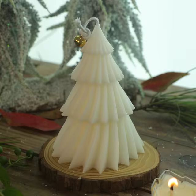 Holiday Shaped Scented Soy Wax Candles - Elegant and Festive Holiday Decoration - candletown.net
