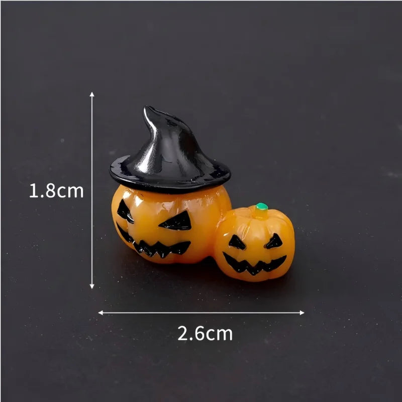 Mini Halloween Figurines – Resin Ghosts, Skulls & Tombstones for Spooky Decor - candletown.net